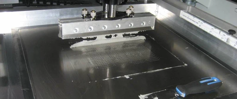 Printing solder paste Printing solder paste